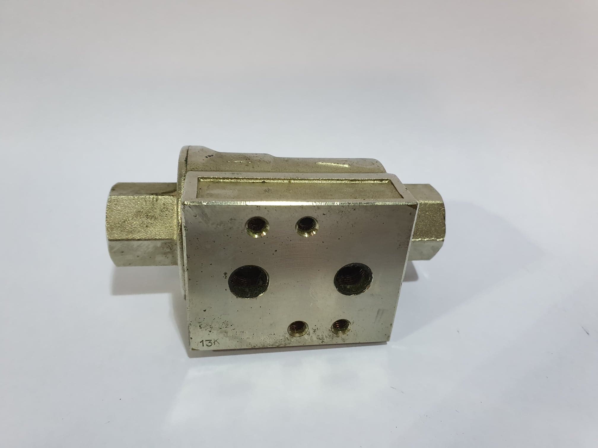 Manifold Vent/Gas Extractor 3/8